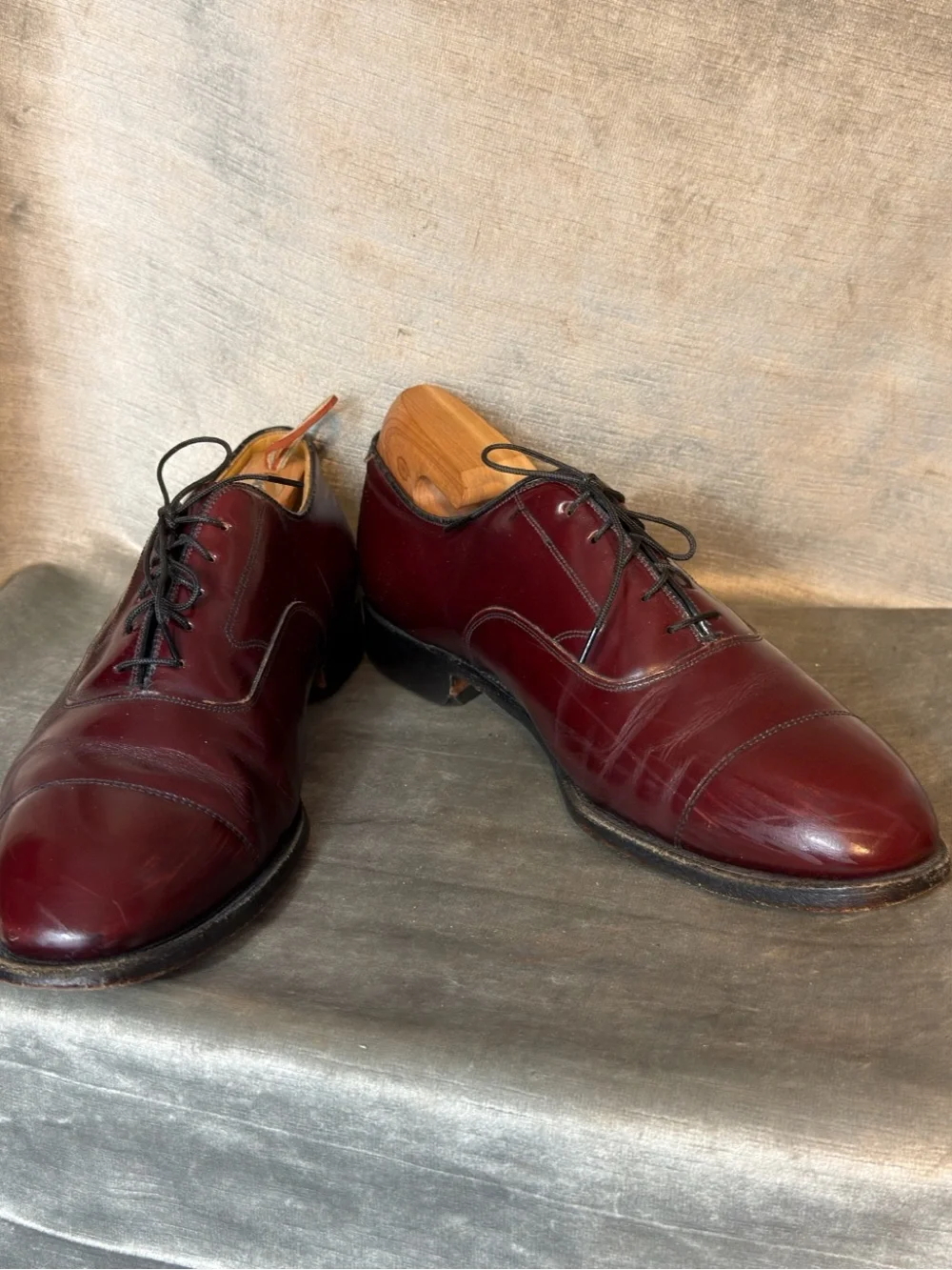 Johnston & Murphy Aristocraft Maroon Leather Dress Shoes. Men’s Size 8.5EEE Wide